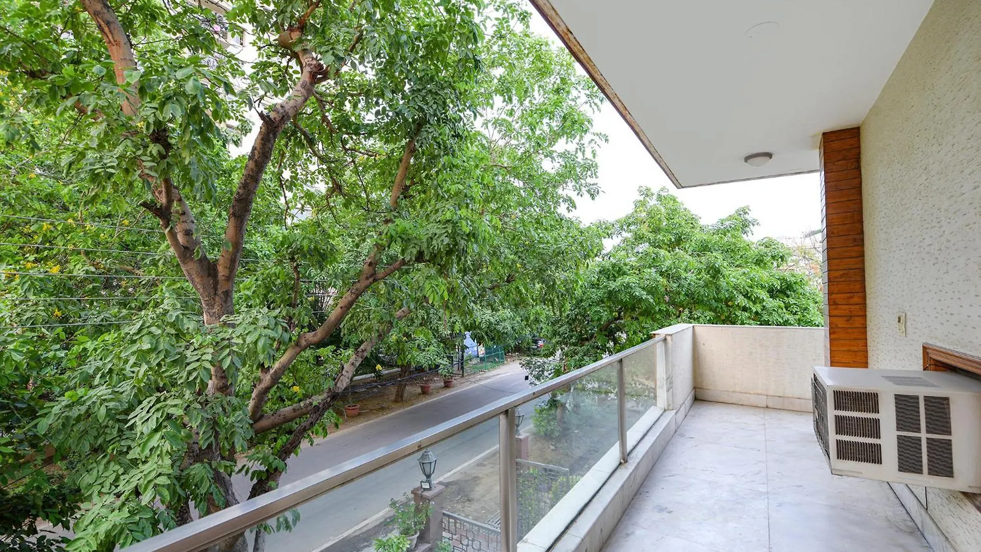Fabhotel Akashneem - Mgf Metropolitan Mall Γκουργκάον