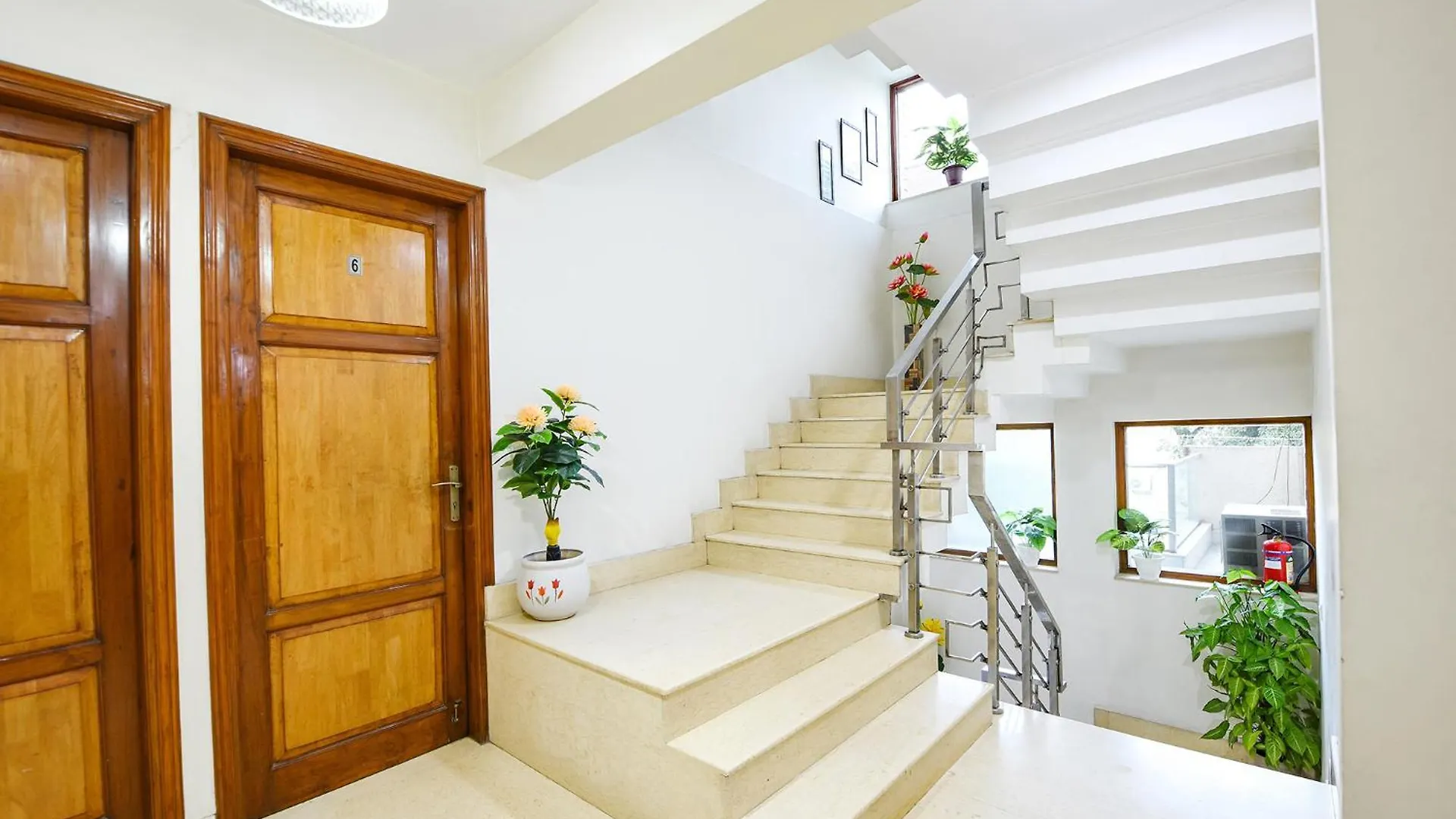 Ξενοδοχείο Fabhotel Akashneem - Mgf Metropolitan Mall Γκουργκάον