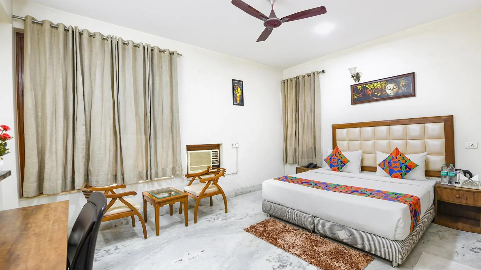 Ξενοδοχείο Fabhotel Akashneem - Mgf Metropolitan Mall Γκουργκάον
