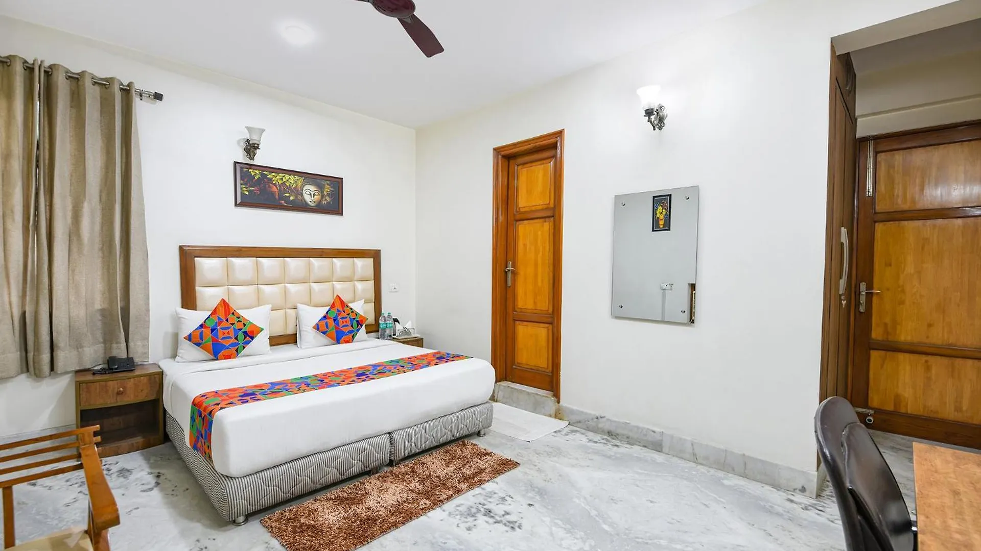 Fabhotel Akashneem - Mgf Metropolitan Mall Γκουργκάον 3*,