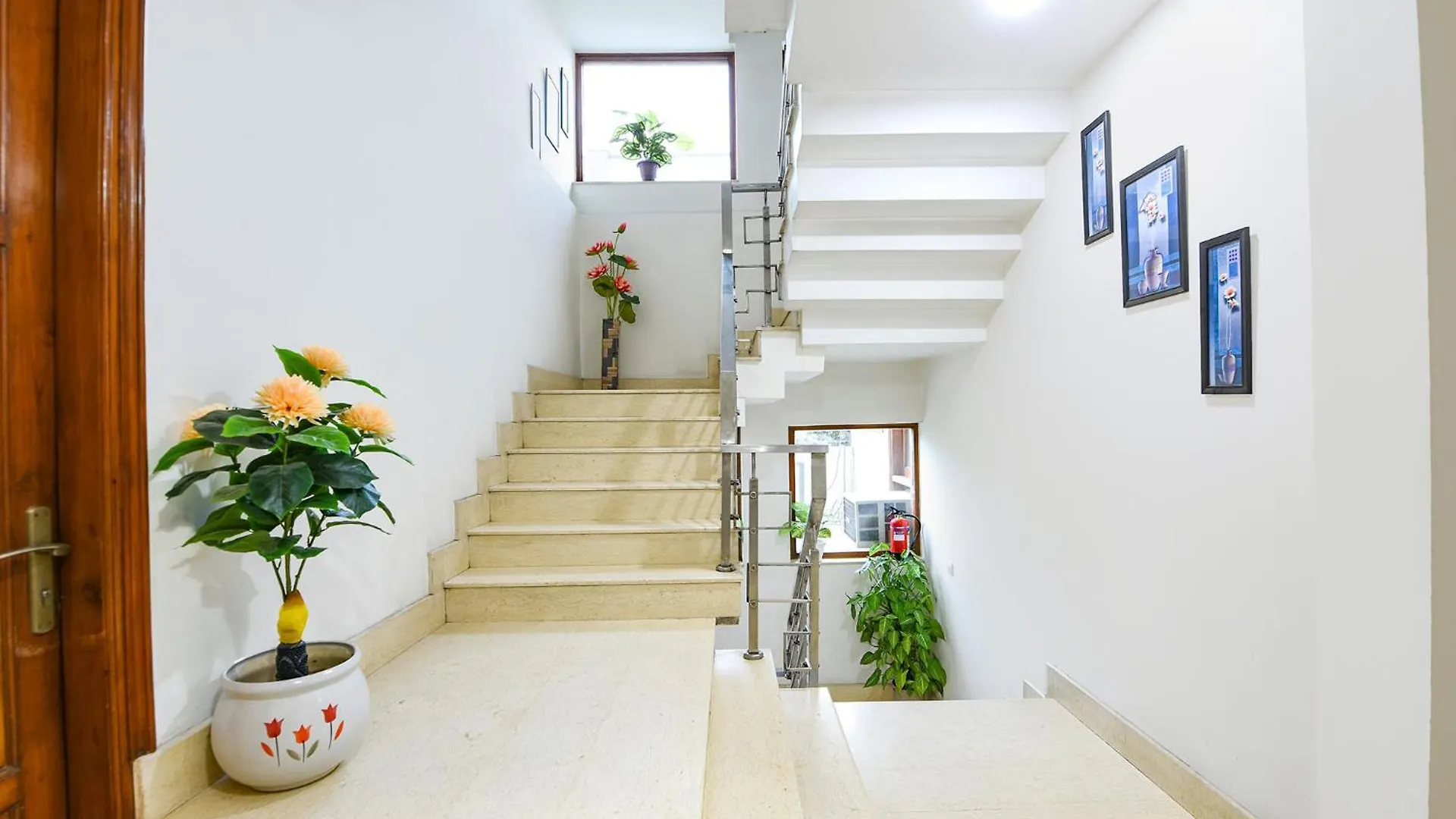 Fabhotel Akashneem - Mgf Metropolitan Mall Γκουργκάον Ξενοδοχείο
